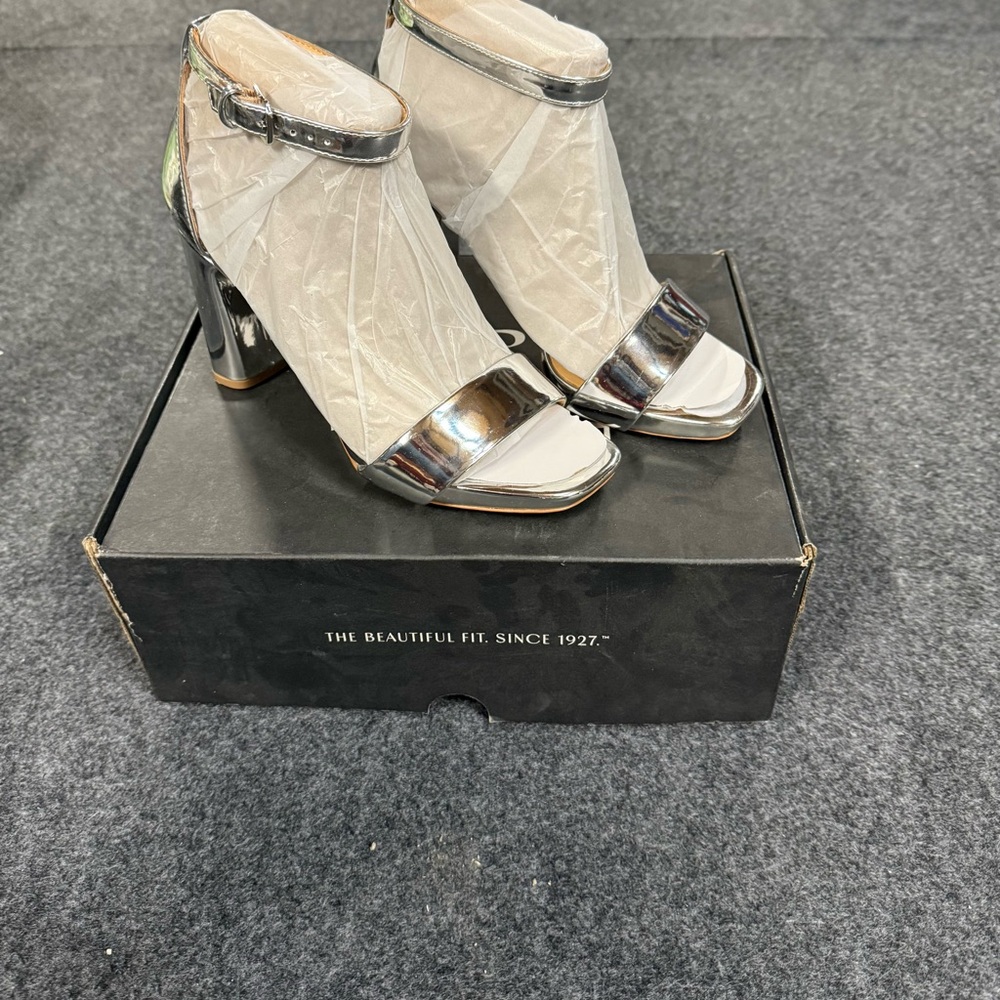 Naturalizer Silver Heels with Metallic Accents